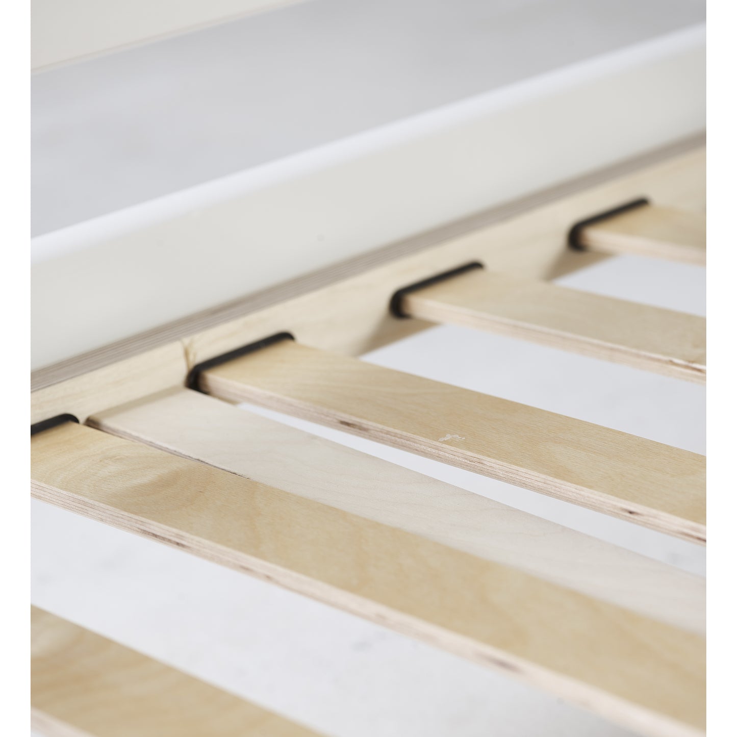 Hoppekids ECO Luxury junior bed with 1/2 bed rail, Flexible slat frame