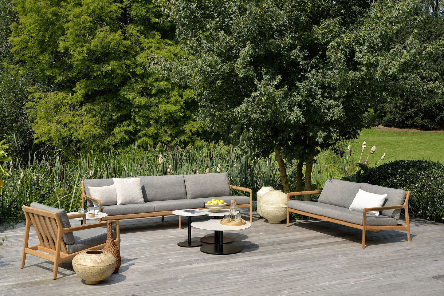Jack | Poltrona ETHNICRAFT Outdoor tessuto bianco - ginardi arredamenti srl