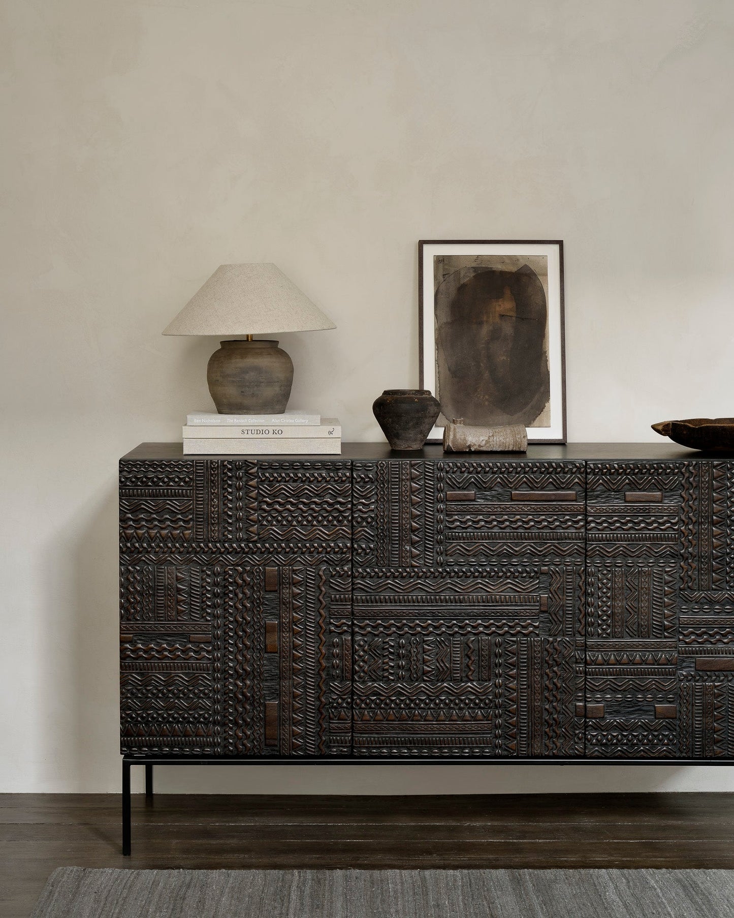 Credenza Tabwa in Teck - 3 ante - nero - verniciato - ginardi arredamenti srl