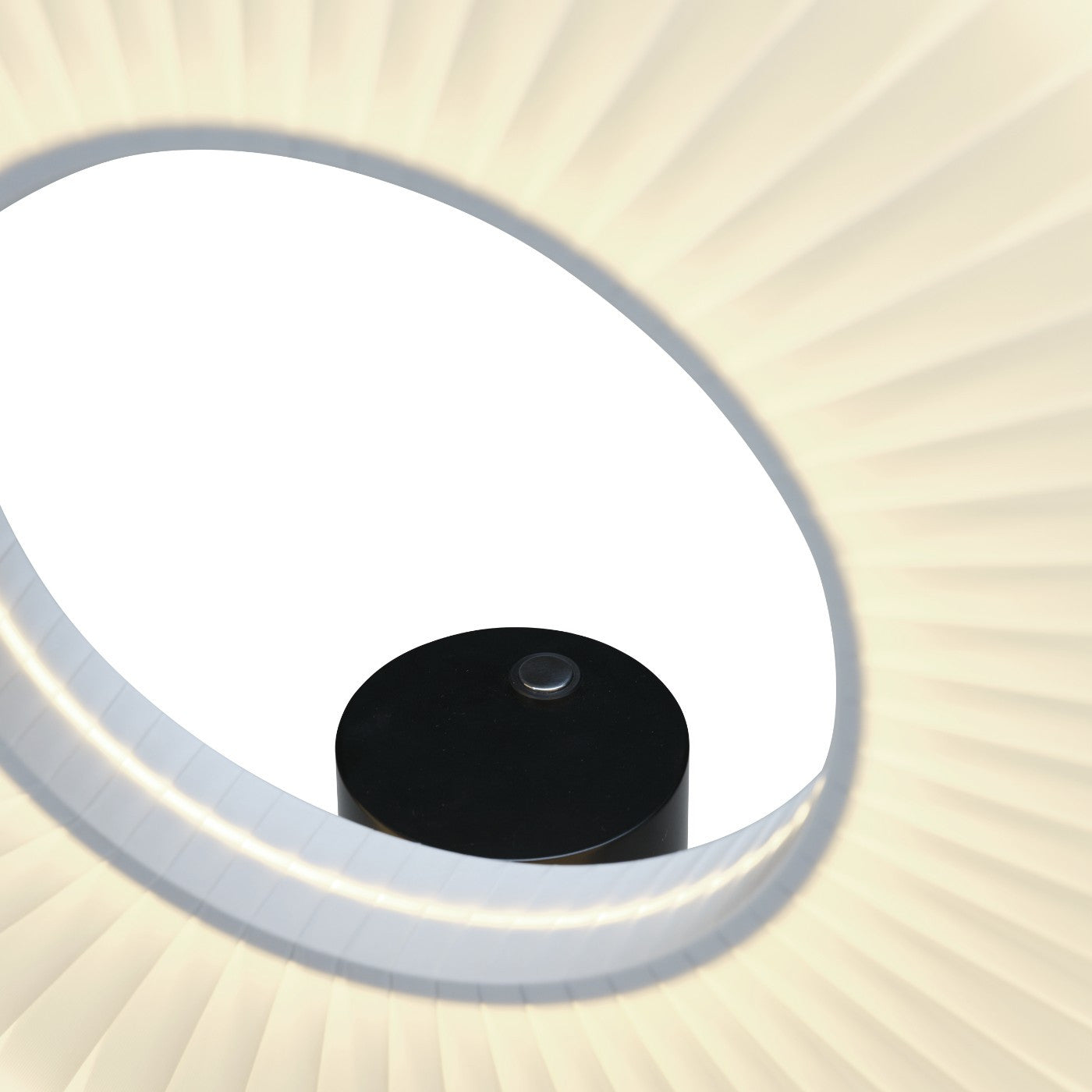 10 HEURES 10 Iris Lampada da Tavolo LED