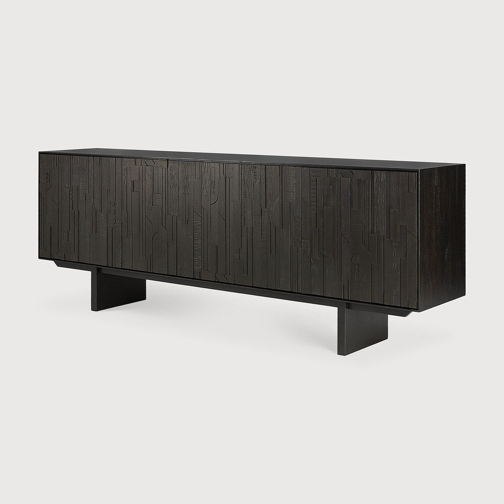 Madia Ethnicraft Mosaic in legno massello – credenza di design scultorea con ante intarsiate
