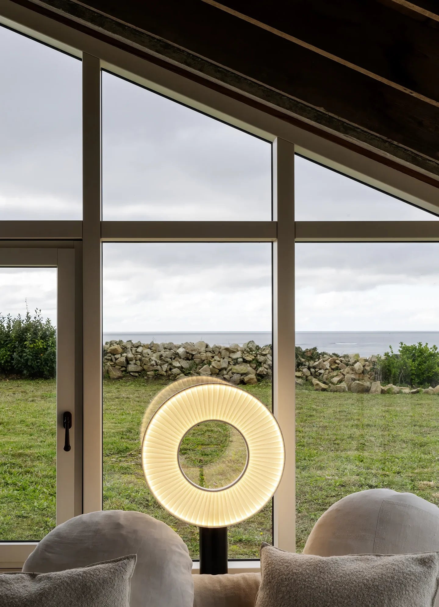 10 HEURES 10 Iris Lampada da Tavolo LED