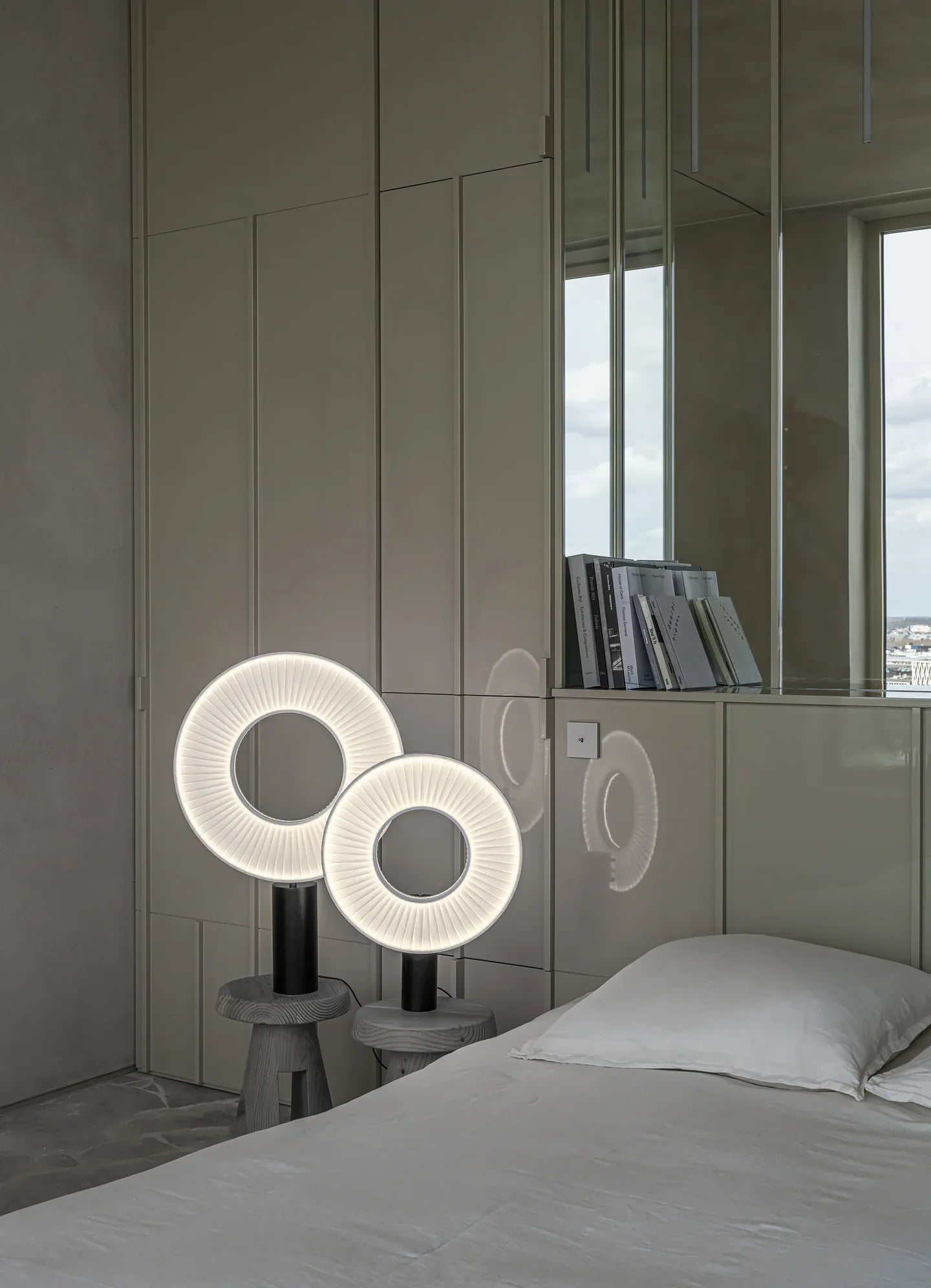 10 HEURES 10 Iris Lampada da Tavolo LED