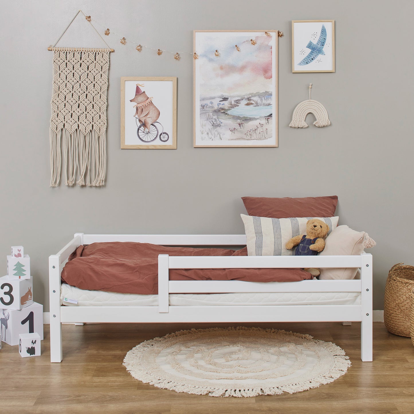 Hoppekids ECO Dream junior bed with bed rail