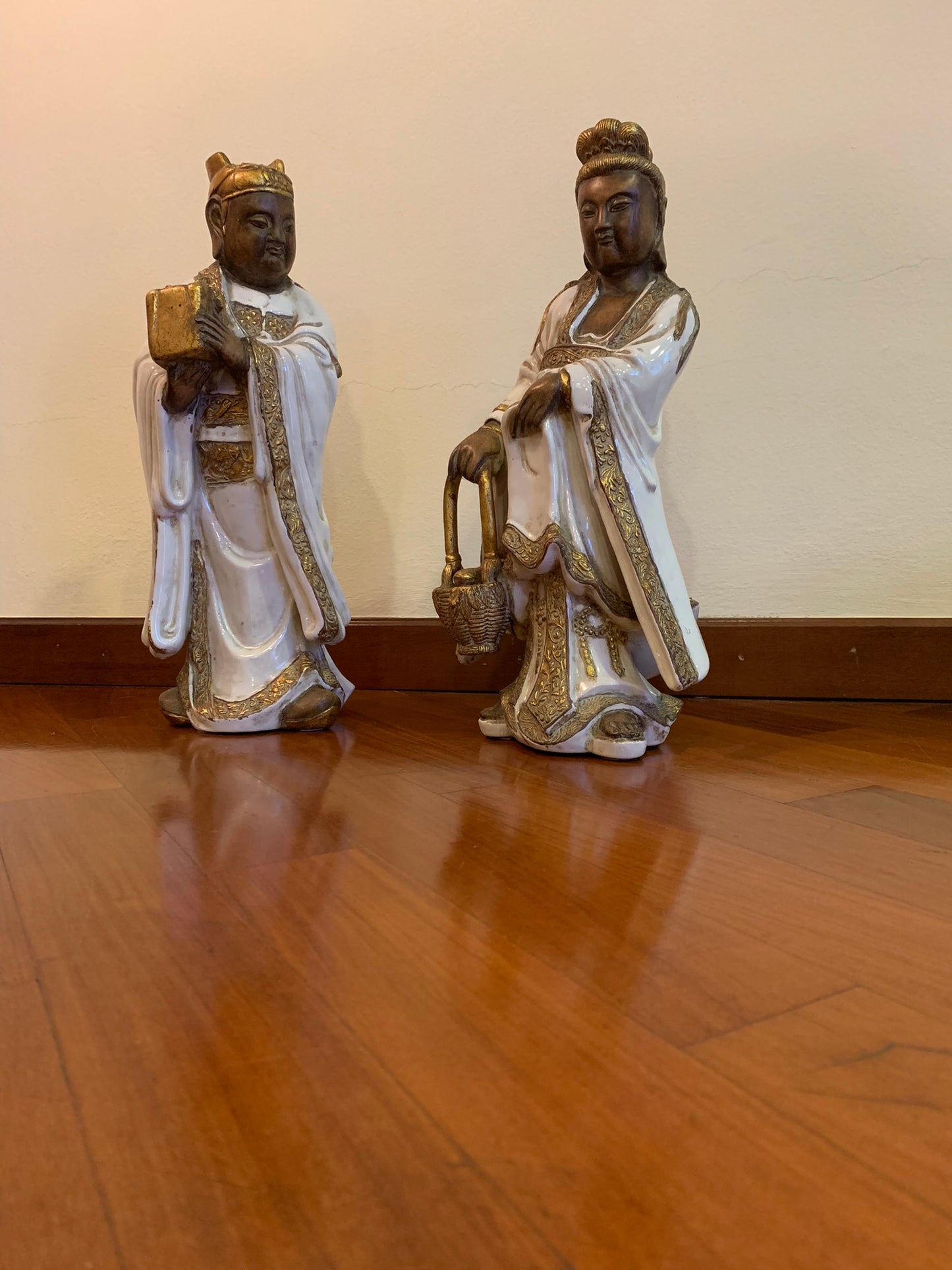 Vintage 1970s Chinese Ghinza Statues – Pair – White & Gold Oriental Figures – Collectible