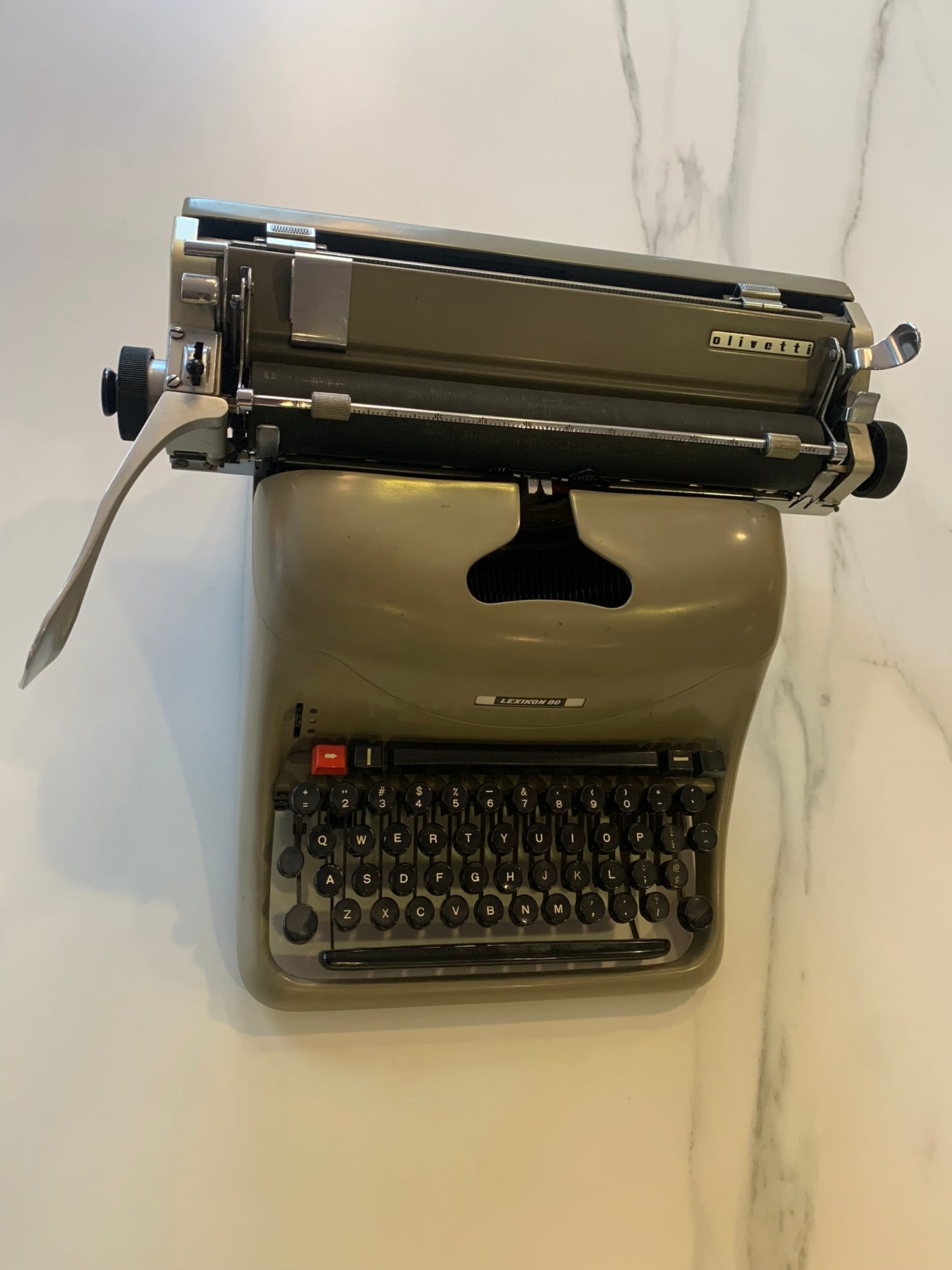 Olivetti Lexikon 80 – Macchina da Scrivere Originale Anni ’50