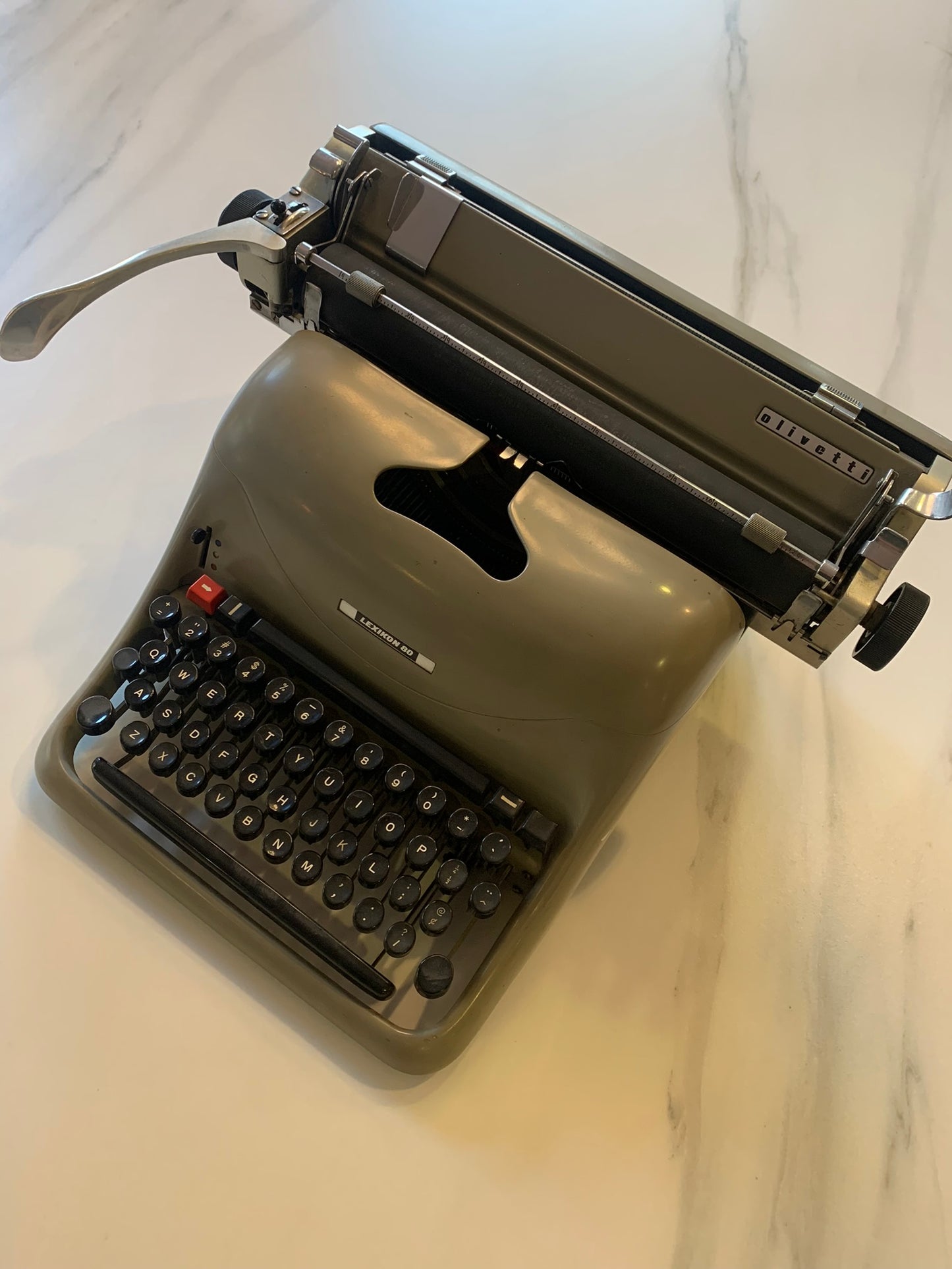 Olivetti Lexikon 80 – Macchina da Scrivere Originale Anni ’50