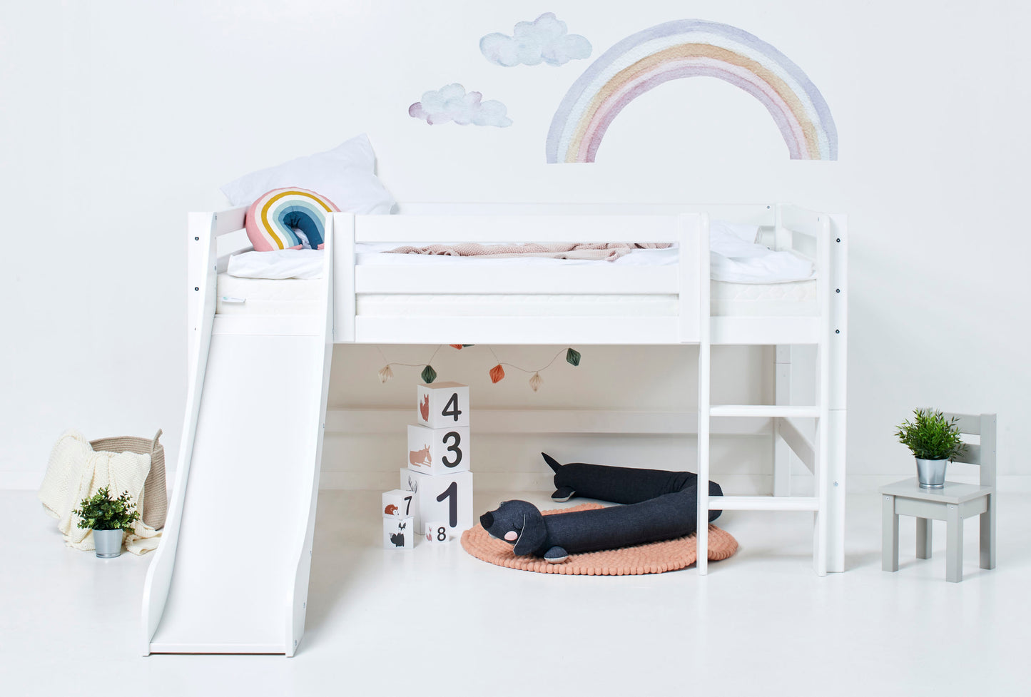 Hoppekids ECO Luxury half high bed with slide