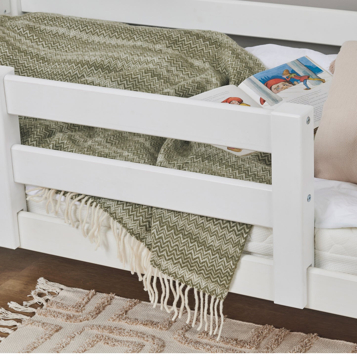 Hoppekids ECO Luxury Junior bed with 1/2 bed rail