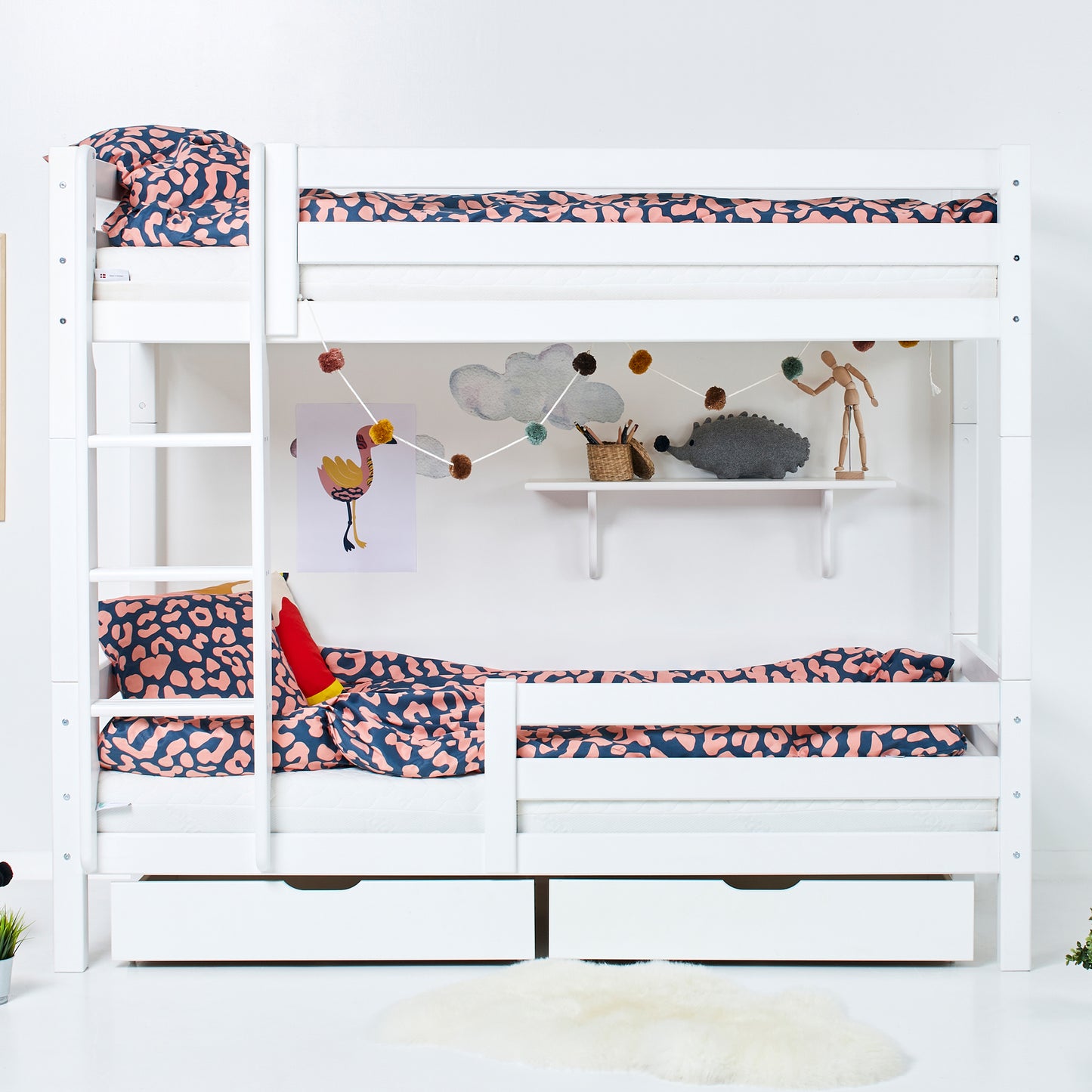 Hoppekids ECO Luxury High bunk bed with ladder and 1/2 bed rail