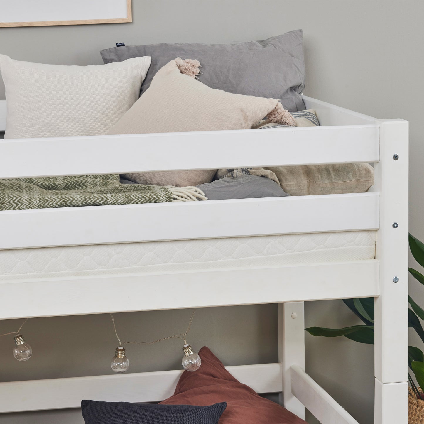 Hoppekids ECO Luxury half high bed