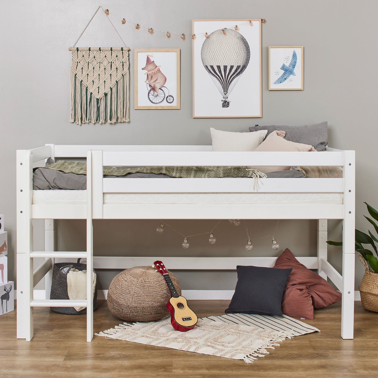 Hoppekids ECO Luxury half high bed