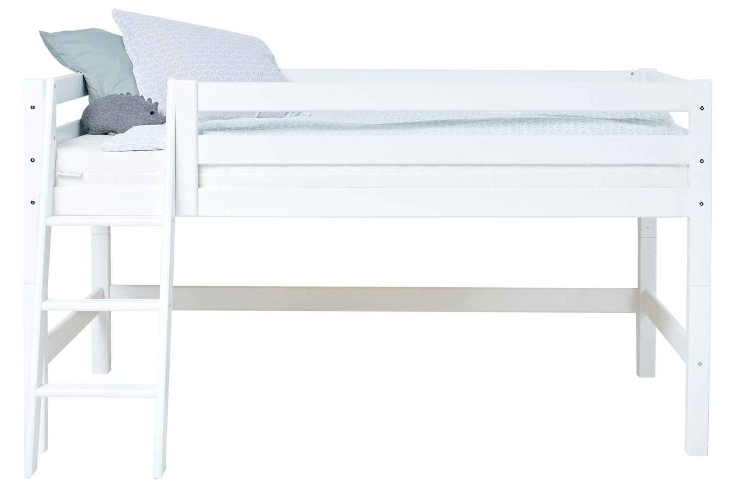 Hoppekids ECO Luxury half high bed with slanted ladder