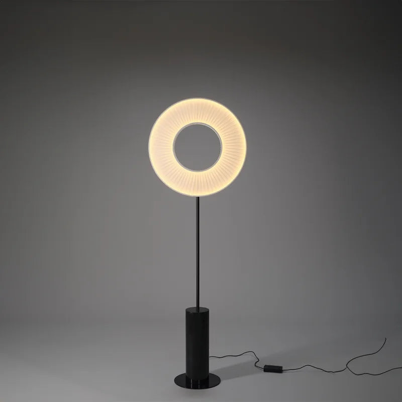 10 HEURES 10 Iris Totem Lampada da Terra LED