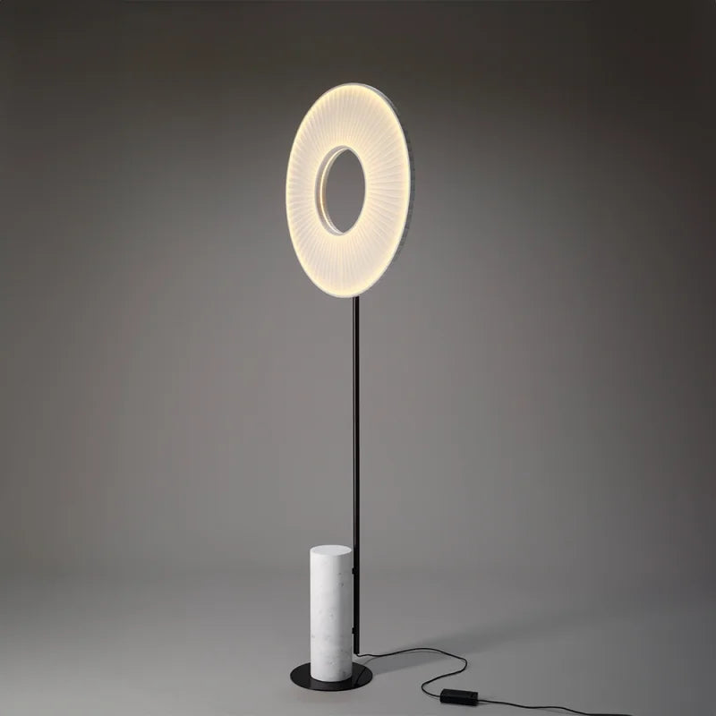 10 HEURES 10 Iris Totem Lampada da Terra LED