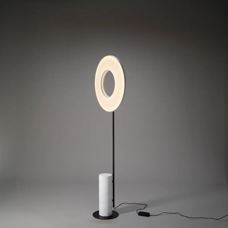 10 HEURES 10 Iris Totem Lampada da Terra LED