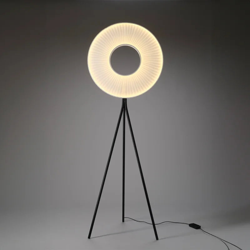 10 HEURES 10 Iris Tripod Lampada da Terra LED