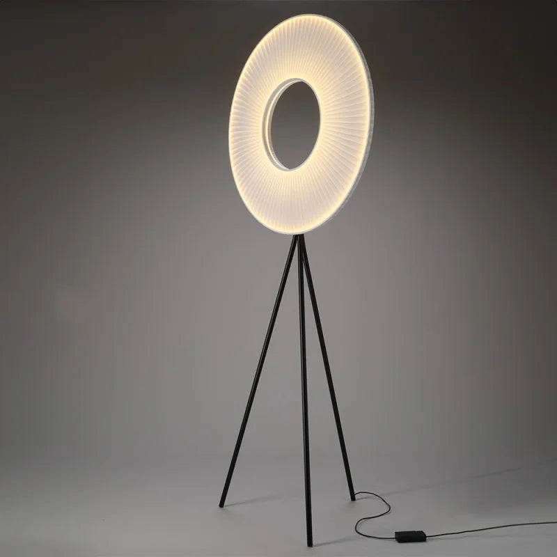 10 HEURES 10 Iris Tripod Lampada da Terra LED