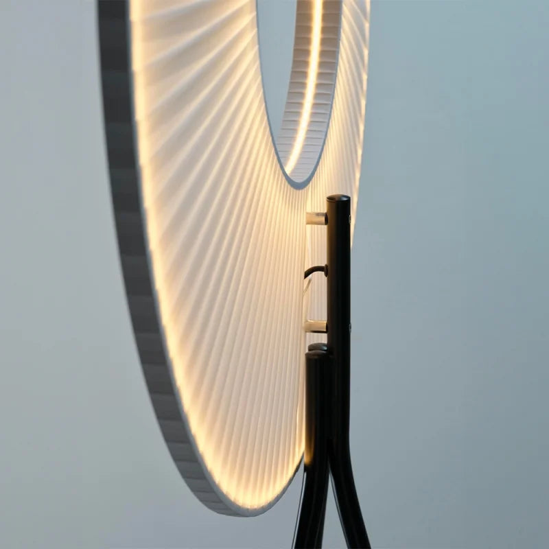 10 HEURES 10 Iris Tripod Lampada da Terra LED