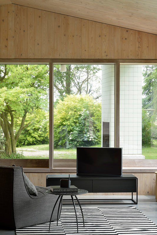 ETHNICRAFT Porta TV Monolit in Rovere - 1 cassetto, 1 anta a ribalta - nero - verniciato - ginardi arredamenti srl